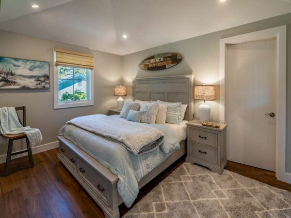 Beautiful Vacation Condo Walk to Beach Sleeps 2