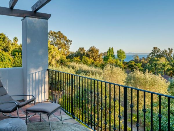 Gorgeous Three Bedroom Vacation Home in Santa Barbara