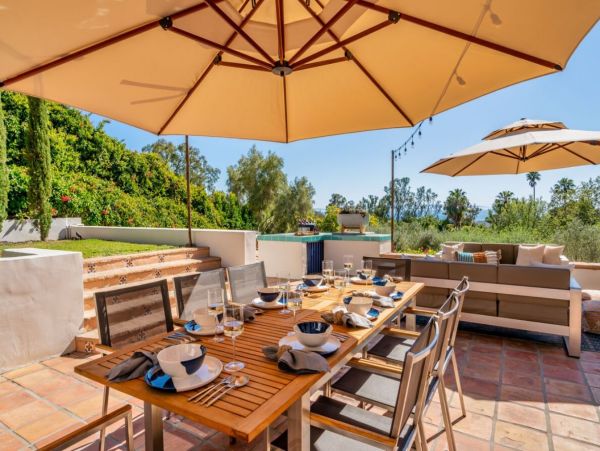 Gorgeous Three Bedroom Vacation Home in Santa Barbara