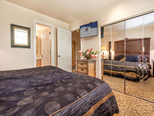 Two bedroom Lionshead Balcony Condo