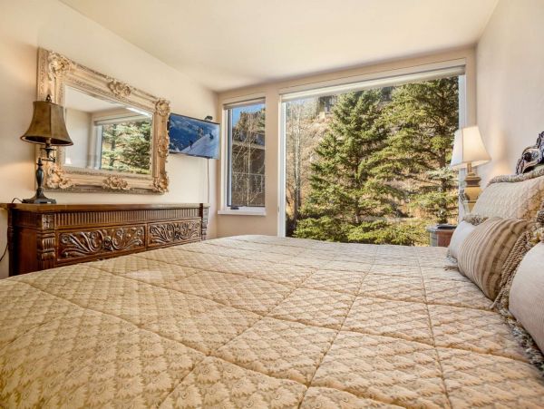 Two bedroom Lionshead Balcony Condo