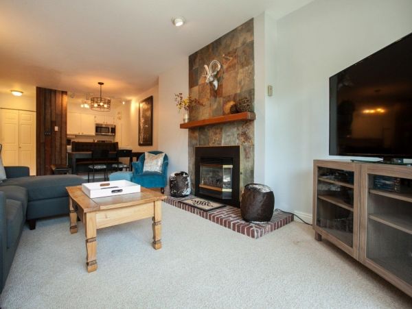 Vail Two bedroom Balcony Condominium