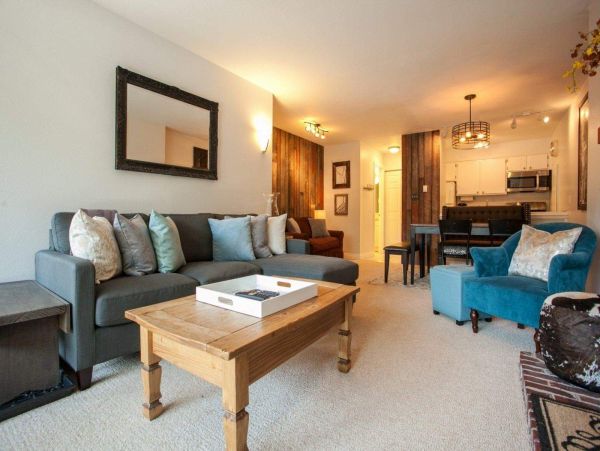 Vail Two bedroom Balcony Condominium