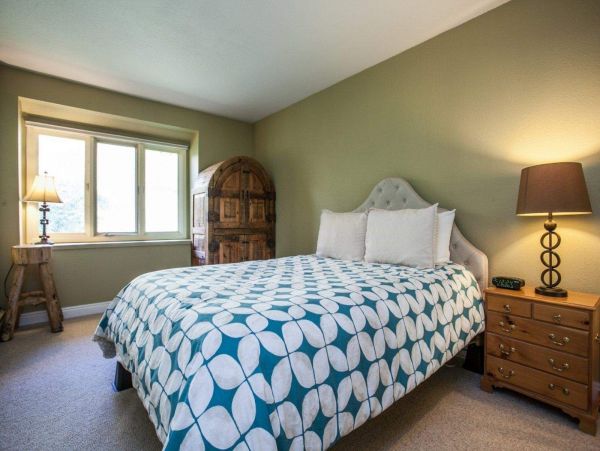 Vail Two bedroom Balcony Condominium