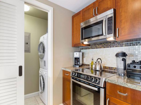 Kaanapali Ocean View Condominium