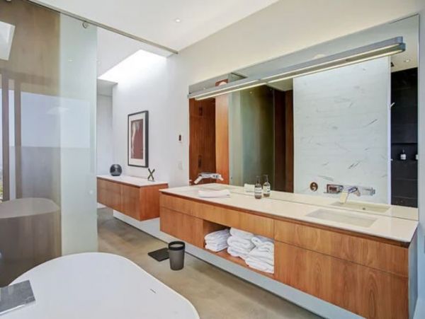 Beautiful Santa Barbara Vacation Home Three Bedroom