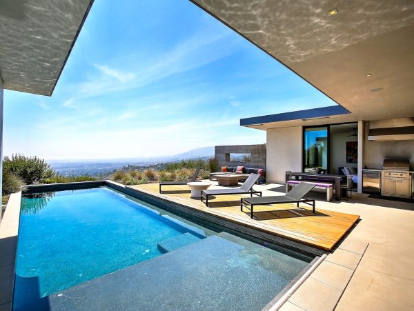 Beautiful Santa Barbara Vacation Home Three Bedroom