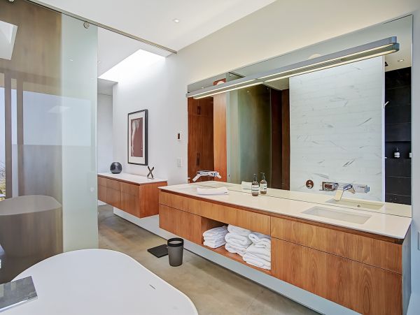 Beautiful Santa Barbara Vacation Home Three Bedroom