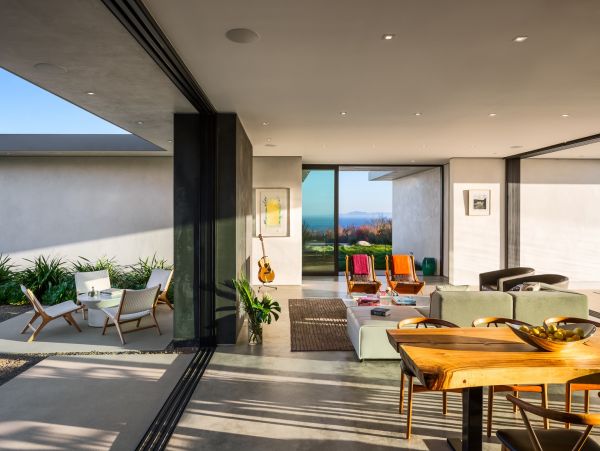 Beautiful Santa Barbara Vacation Home Three Bedroom