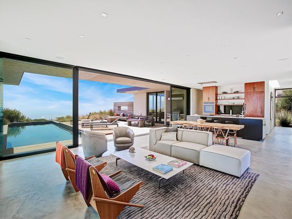 Beautiful Santa Barbara Vacation Home Three Bedroom