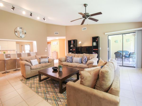 Sarasota Delightful Two Bedroom Vacation Villa