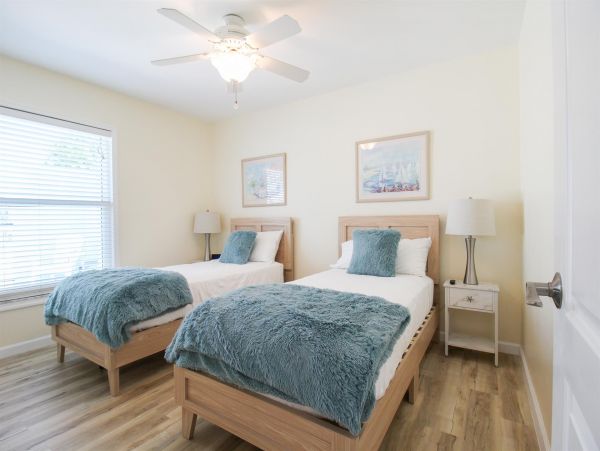 Sarasota Vacation Pool Home Sleeps 6 Guests