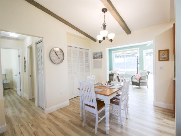 Sarasota Vacation Pool Home Sleeps 6 Guests