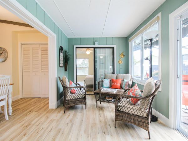 Sarasota Vacation Pool Home Sleeps 6 Guests