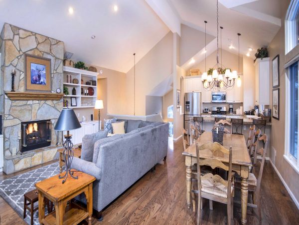 Vail Four Bedroom Vacation Home - Private Hot Tub