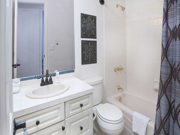 Vail Four Bedroom Vacation Home - Private Hot Tub
