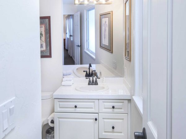 Vail Four Bedroom Vacation Home - Private Hot Tub