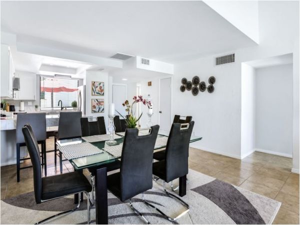 Palm Springs Home 1012951
