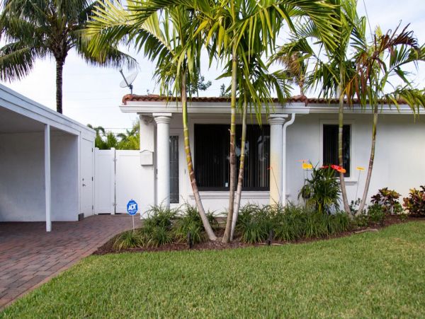 Beautiful Vacation Home  Private Pool & Spa Fort Lauderdale