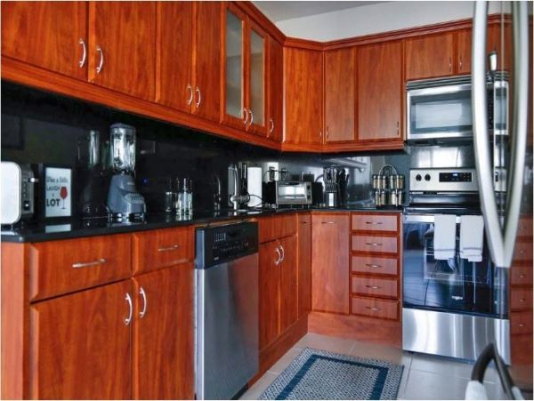 Fort Lauderdale Vacation Pool Home Three Bedroom