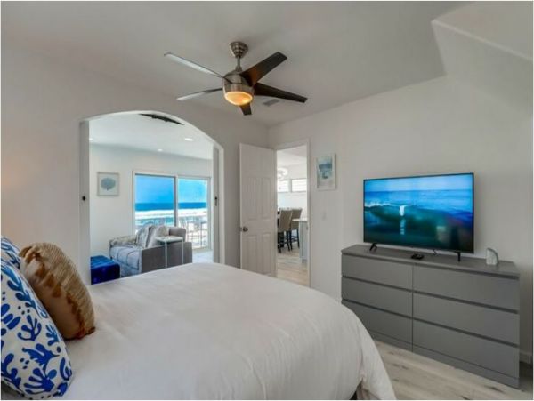 Ocean Views Mission Beach Vacation Townhome Three Bedroom