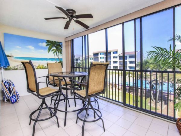 Sanibel Island Vacation Rentals | 2-Bedroom Gulf View Condo with Pool & Amenities