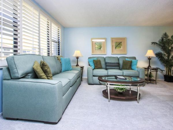 Sanibel Island Vacation Rentals | 2-Bedroom Gulf View Condo with Pool & Amenities