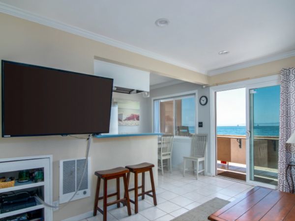 Santa Barbara County Condo 1012989