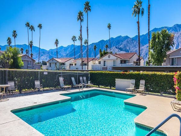 Palm Springs Condo 1012993