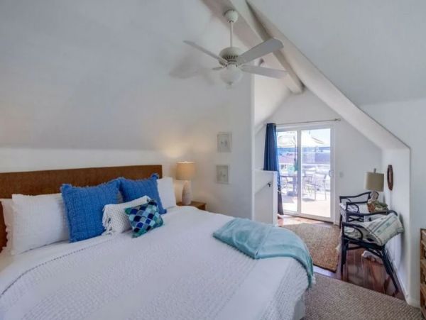 Mission Beach Beautiful Three Bedroom Vacation Home