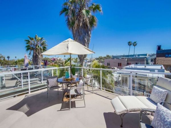 Mission Beach Beautiful Three Bedroom Vacation Home