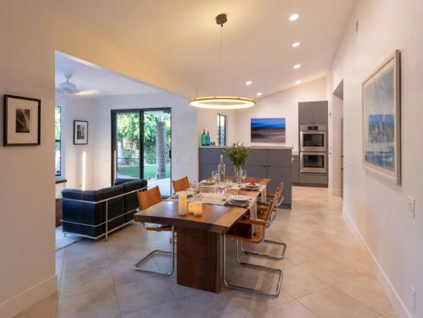 Palm Springs Home 1012995