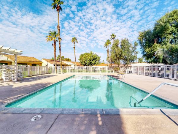 Palm Springs Condo 1012996