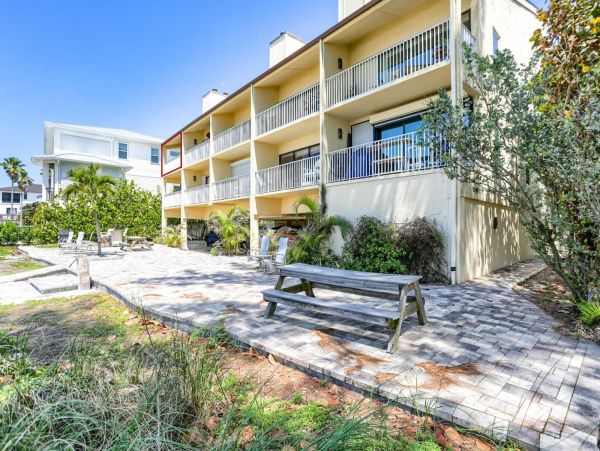 Indian Shores Ai Condo 1013001