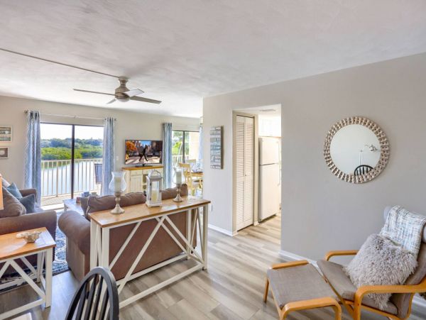 Indian Shores Ai Condo 1013008