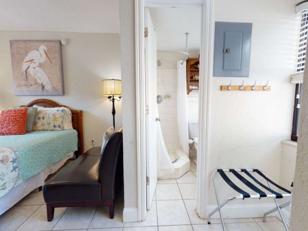 Indian Shores Ai Condo 1013039