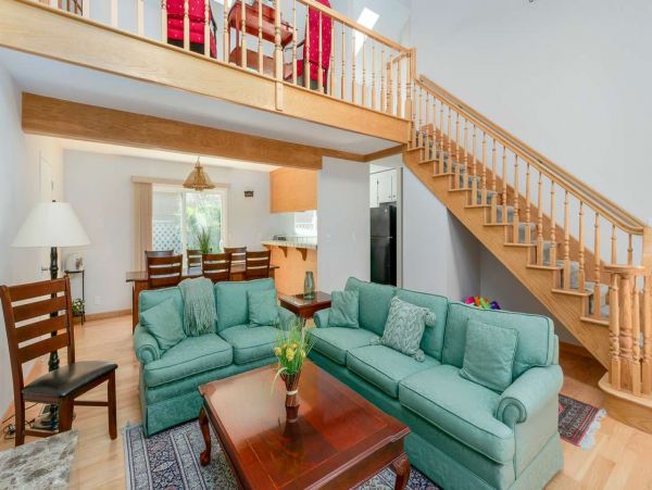 Santa Cruz County Home 1013071