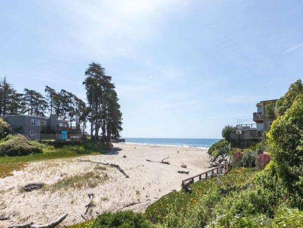 Santa Cruz County Home 1013073