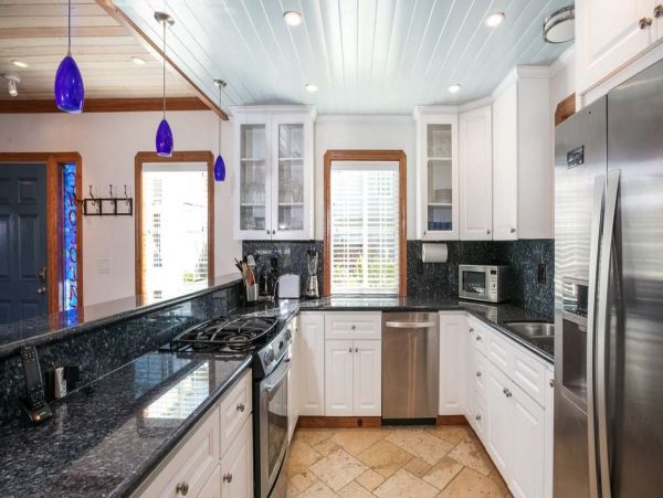 Santa Cruz County Home 1013078