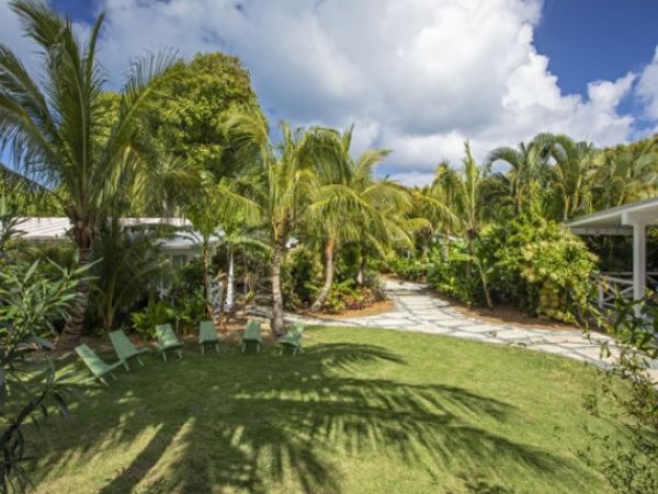 Amazing 9 Bedroom Villa in St. Thomas Sleeps 24