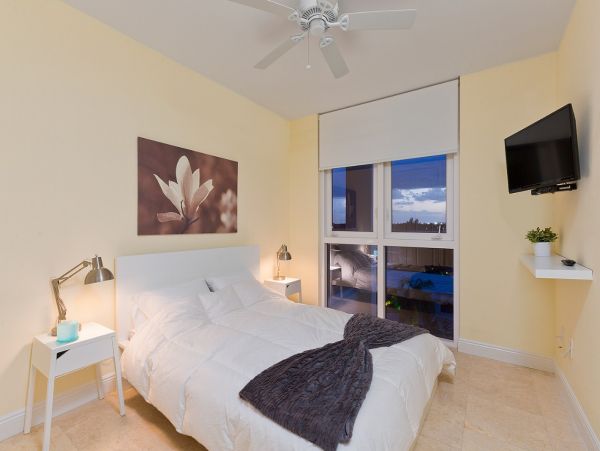 Walk to Beach Deerfield Beach Vacation Condo Two Bedroom