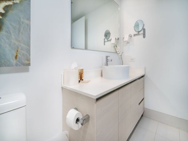 Beautiful 2 Bedroom Condo in Hallandale Beach Florida