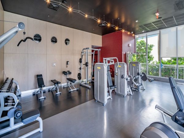 Beautiful 2 Bedroom Condo in Hallandale Beach Florida