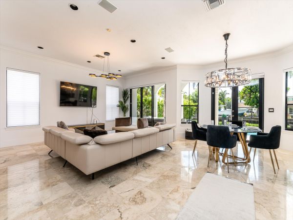 Fort Lauderdale 5 Bedroom Pool Home Sleeps 10 Guests