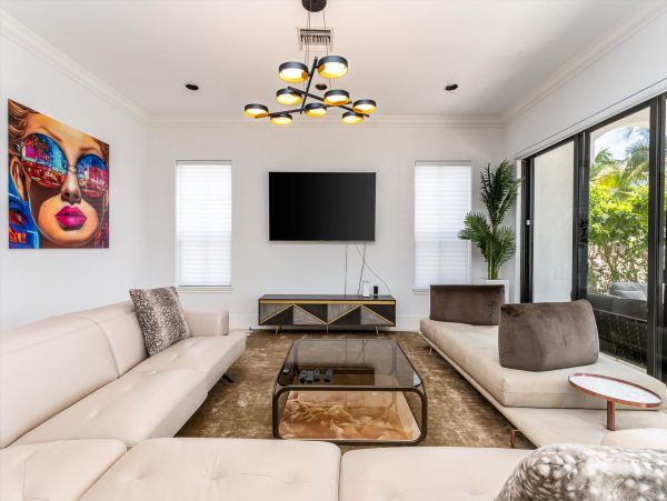 Fort Lauderdale 5 Bedroom Pool Home Sleeps 10 Guests