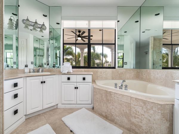 Fort Lauderdale 5 Bedroom Pool Home Sleeps 10 Guests