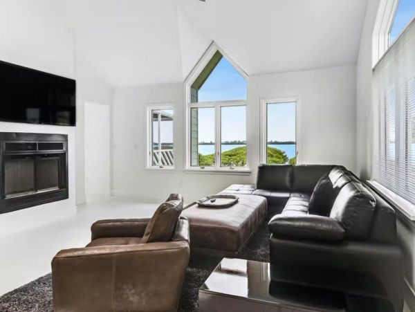 Bay Front Luxury Residence in Bradenton