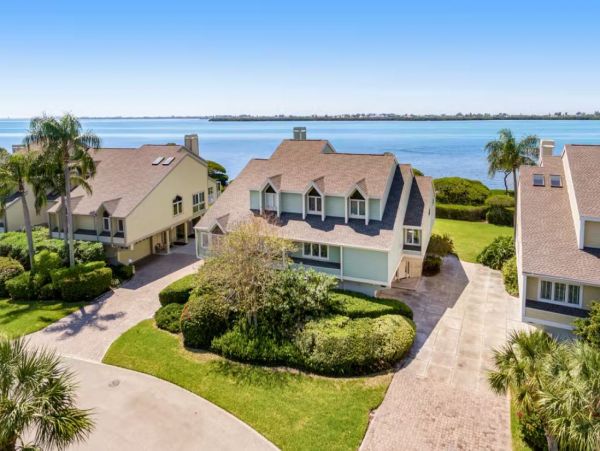 Bay Front Luxury Residence in Bradenton