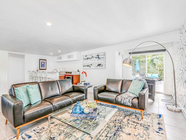 Palm Springs Home 1013254
