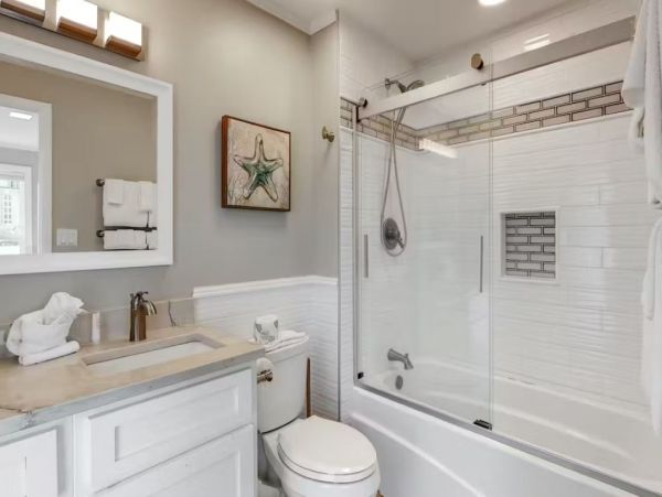 Beachfront 9 Bedroom Vacation Rental in Orange Beach